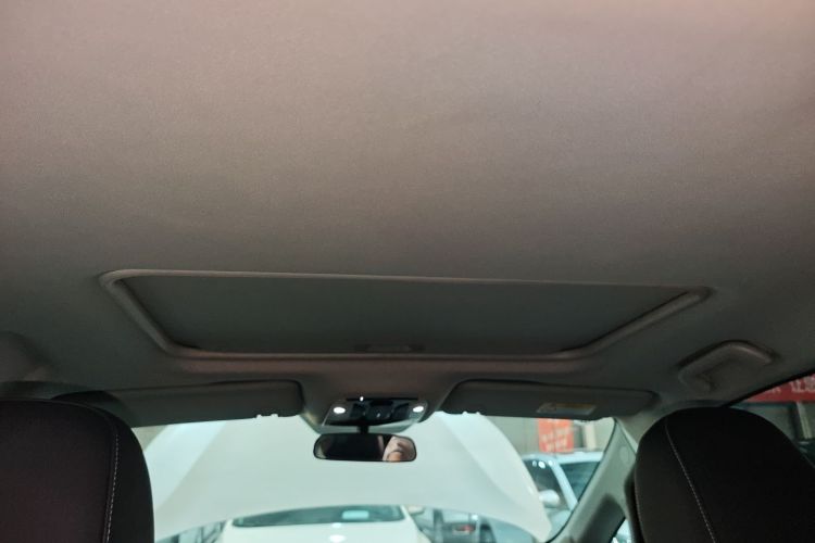 广汽传祺 传祺M8 2021款 改款 领秀系列 390T 豪华版中控内饰22