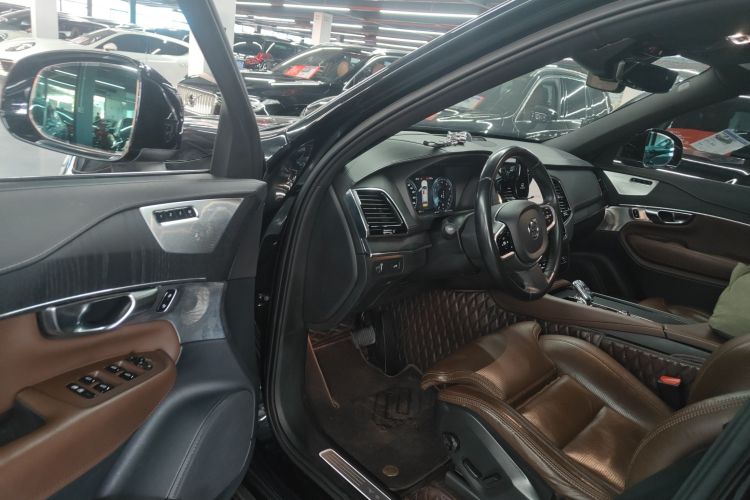 沃尔沃XC90 2021款 B6 智雅豪华版 7座中控内饰7003