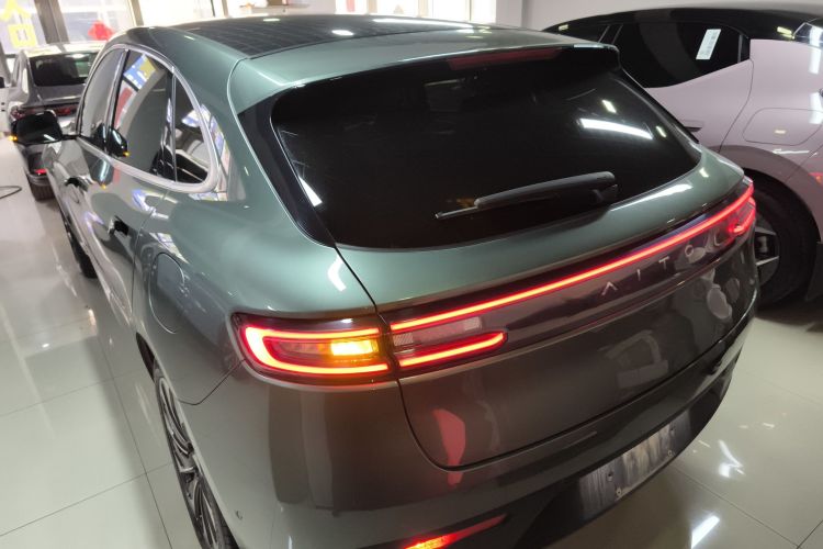 鸿蒙智行 问界M5 2022款 增程四驱旗舰版车身外观6004