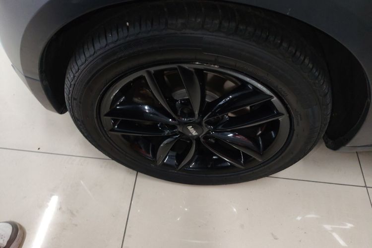 MINI Countryman 2016款 1.6T COOPER ALL4 Fun装备控车身外观6001