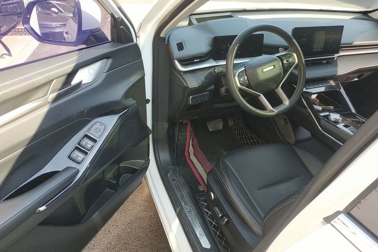 哈弗H6 2021款 第三代 1.5T 自动两驱Supreme中控内饰7003