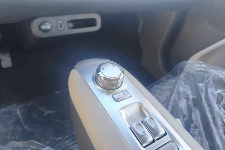 长安启源 长安Lumin 2025款 205km 香沁款中控内饰18