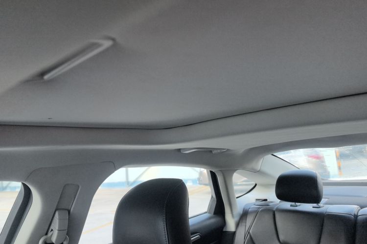 福特 蒙迪欧 2013款 2.0L GTDi240豪华运动型中控内饰22