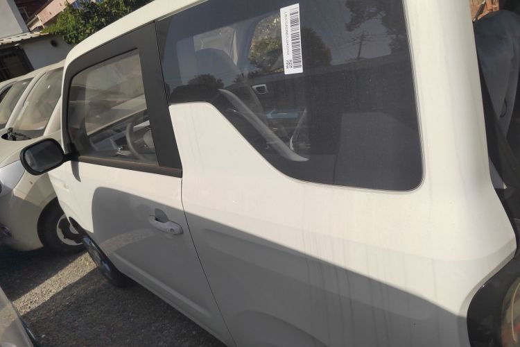 吉利银河 2024款 熊猫mini 200km 耐力熊车身外观4