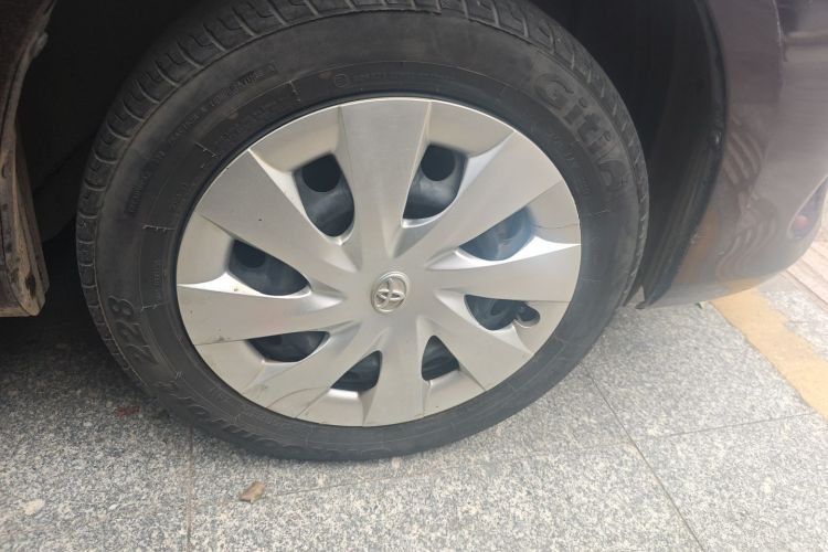 丰田 威驰 2014款 1.5L 自动智臻版车身外观10