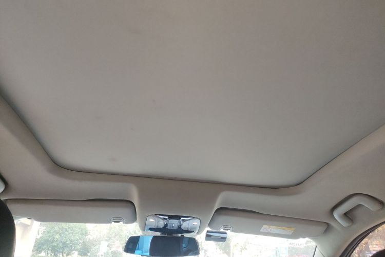 广汽传祺 传祺GS8 2017款 320T 两驱豪华智联版（七座）局部细节22