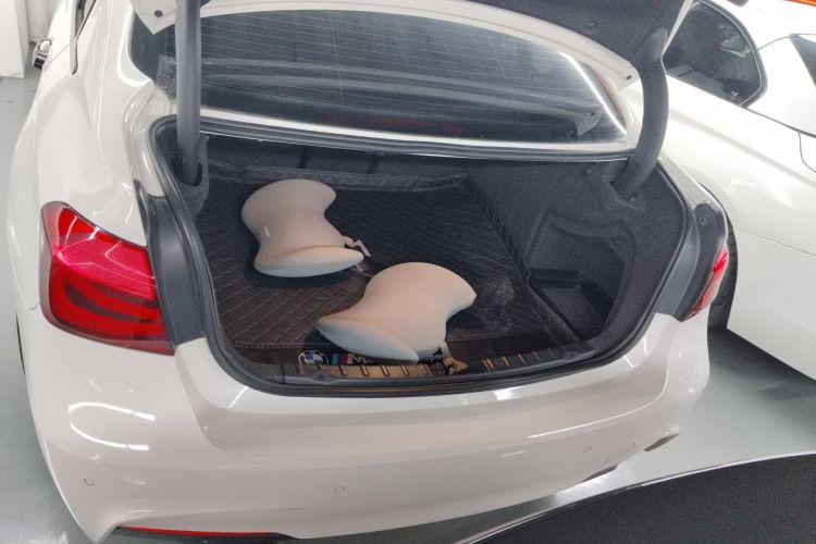 宝马3系 2017款 320Li M运动型局部细节23