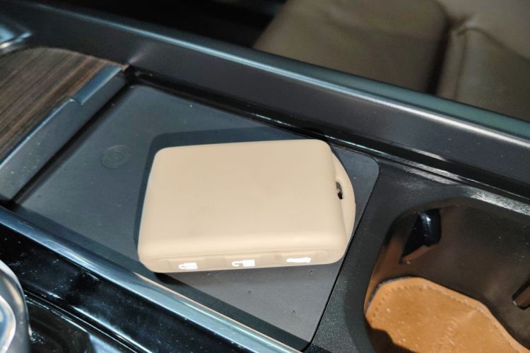 沃尔沃XC60 2022款 B5 四驱智远豪华版中控内饰7001