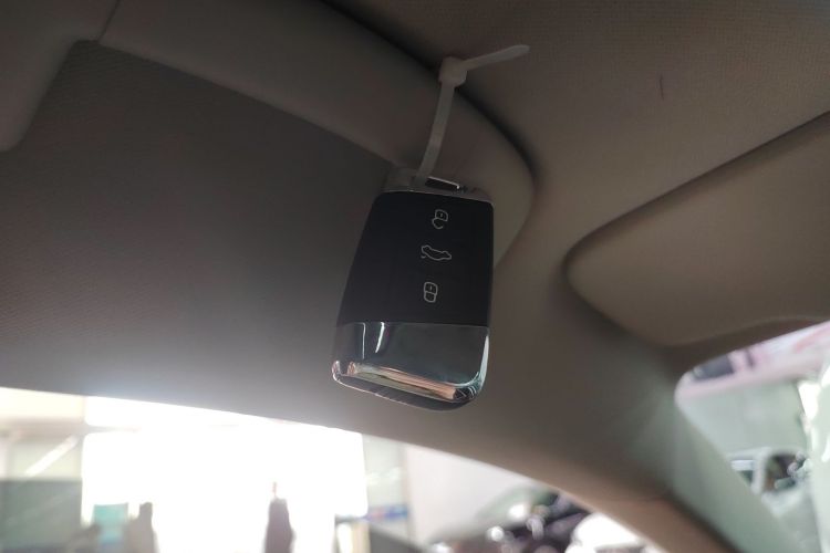 一汽-大众CC 2024款 猎装车 380TSI 猎心版中控内饰11