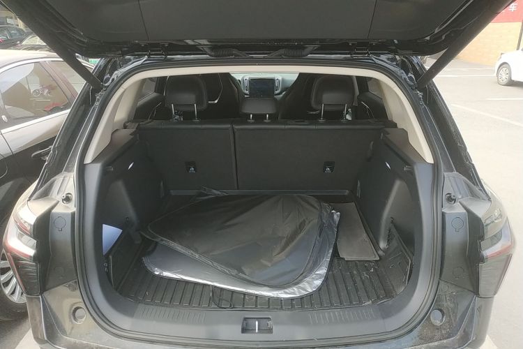 红旗HS3 PHEV 2024款 PHEV 115km 劲为版机舱底盘23