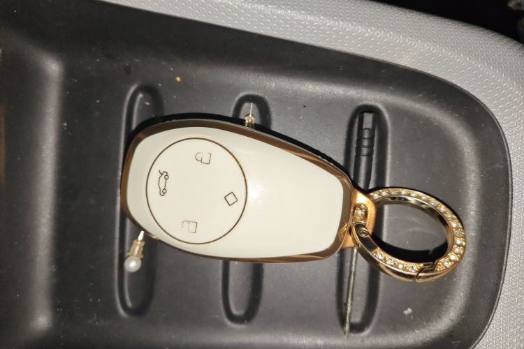 零跑汽车 零跑T03 2023款 310轻享版中控内饰11