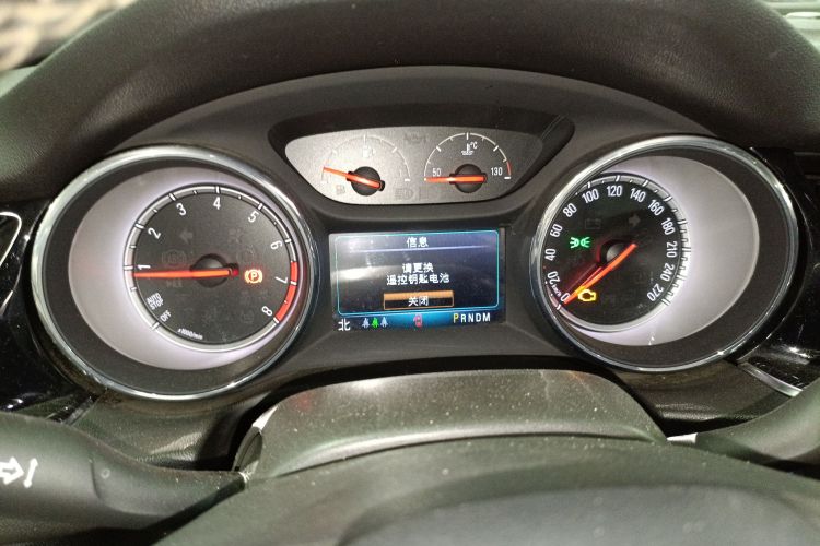 别克 君威 2019款 20T 精英型 国V中控内饰14