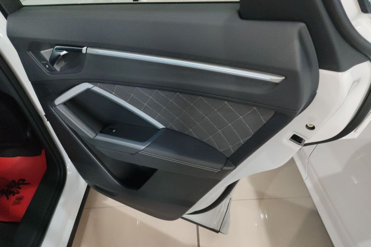 奥迪Q3 2024款 40 TFSI 时尚动感型中控内饰45