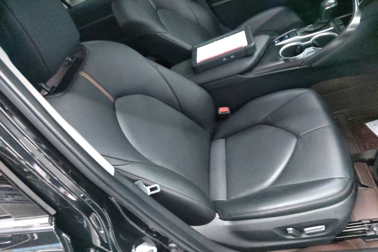 丰田 凯美瑞 2023款 2.0G 豪华版局部细节41