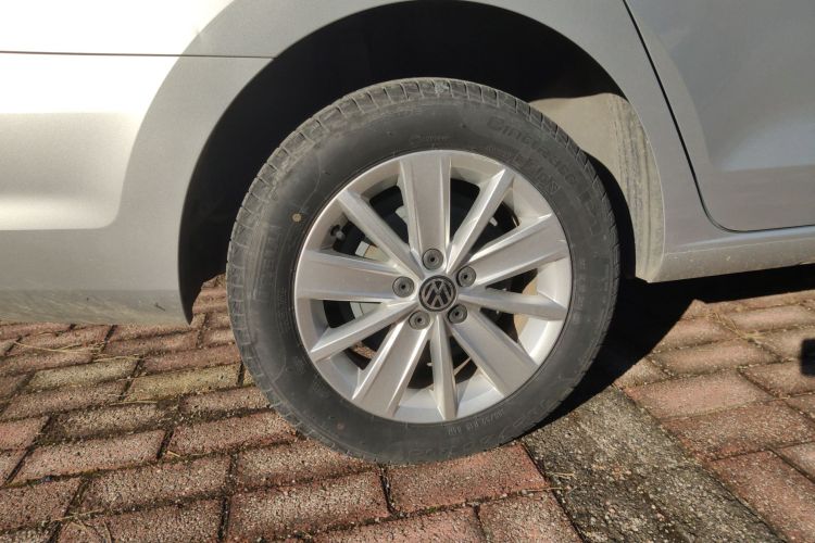 大众 捷达 2015款 1.6L 自动舒适型车身外观6008