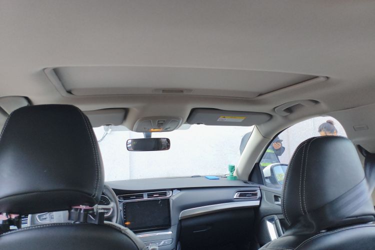 标致408 2015款 1.2T 自动豪华版局部细节22