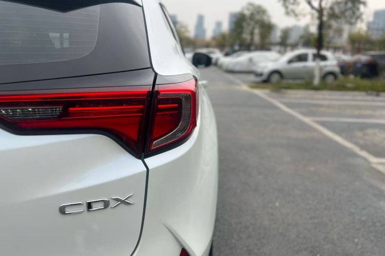 讴歌CDX 2016款 1.5T 两驱悦享版车身外观6006