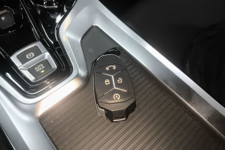 领克01 EM-P 2019款 1.5T PHEV Pro中控内饰11