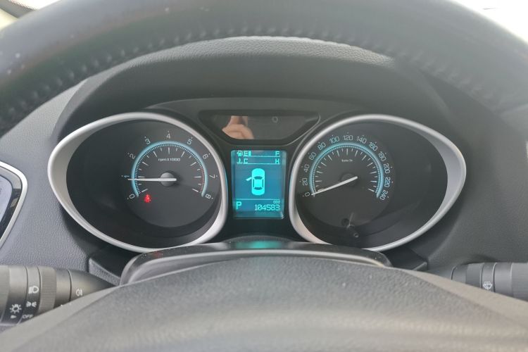 广汽传祺 传祺GS5 Super 2016款 1.8T 自动两驱周年纪念版中控内饰14