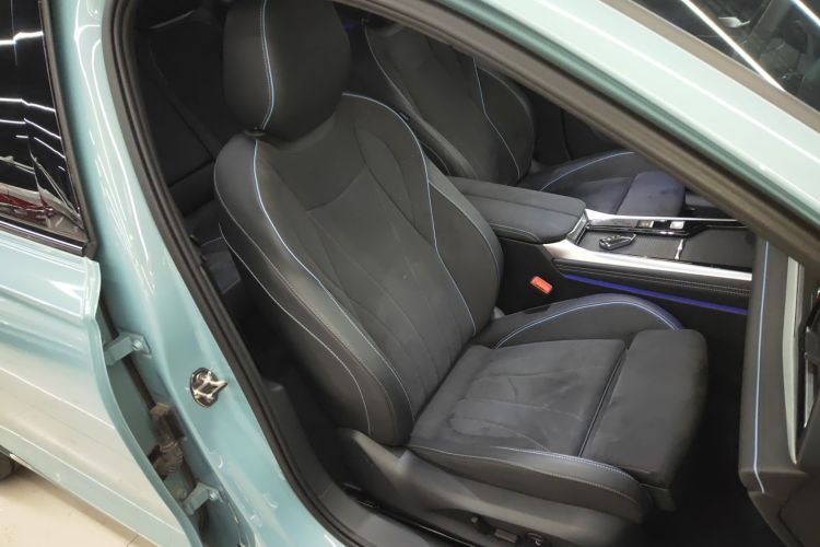 大众 帕萨特 2025款 Pro 380TSI 星空龙尊版局部细节41