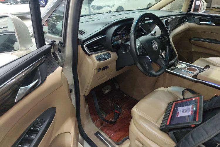 别克GL8 2018款 ES 28T 旗舰型 国VI中控内饰20