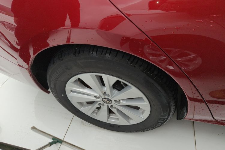 日产 天籁 2019款 2.0L XL 舒适版车身外观6008