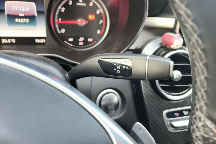 奔驰C级 2018款 C 200 运动版中控内饰18