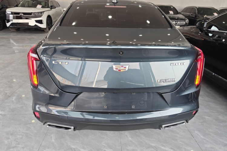 凯迪拉克CT4 2021款 28T 豪华型车身外观6