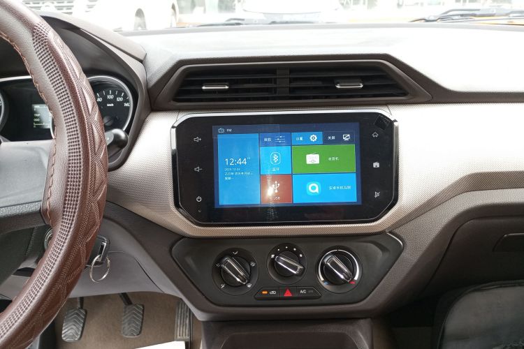 五菱汽车 五菱宏光 2021款 1.5L改款 S舒适型 电动助力LAR中控内饰16