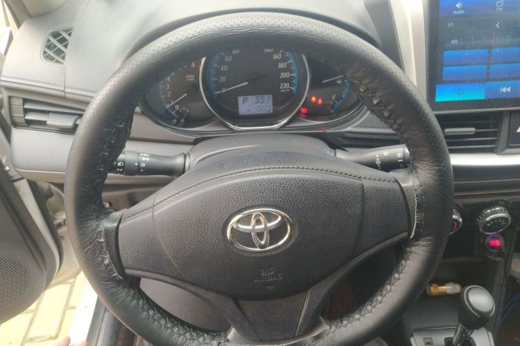 丰田 YARiS L 致炫 2016款 改款 1.5E CVT魅动版中控内饰13