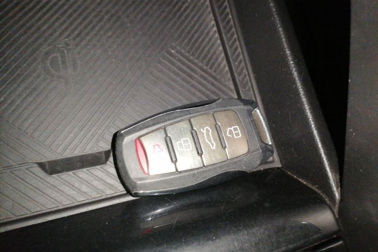 哈弗H6 2021款 第三代 1.5T 自动两驱Max中控内饰11