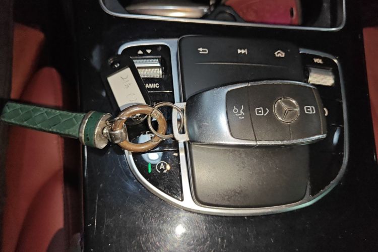 奔驰C级 2021款 C 260 星耀臻藏版中控内饰11