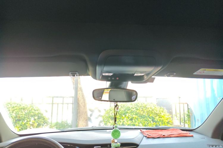 凯迪拉克XT6 2022款 2.0T 七座两驱豪华型中控内饰22