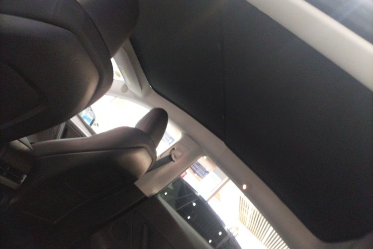 特斯拉 Model Y 2023款 后轮驱动版局部细节22