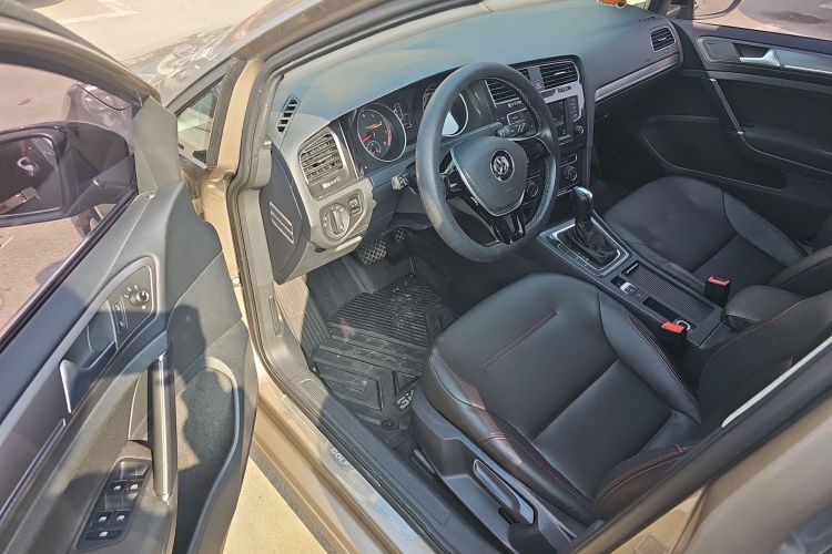 大众 高尔夫 2017款 1.6L 自动舒适百万辆纪念版中控内饰20