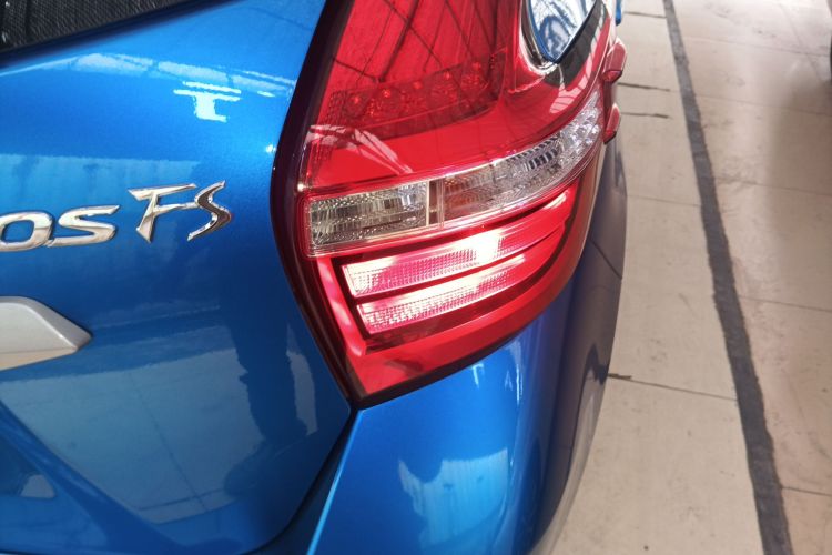 丰田 威驰FS 2017款 1.5L CVT锋驰版车身外观6006