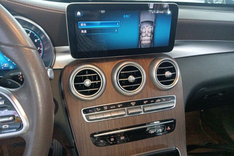 奔驰GLC 2021款 GLC 300 L 4MATIC 动感型中控内饰16