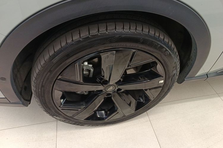 福特 领睿新能源 2025款 尊领型PLUS车身外观6001