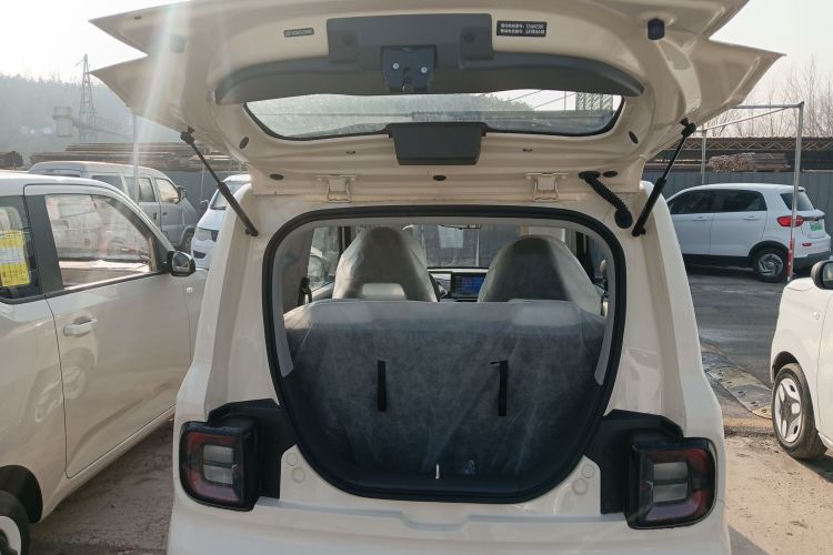 吉利银河 熊猫 2025款 210km 元气熊机舱底盘23