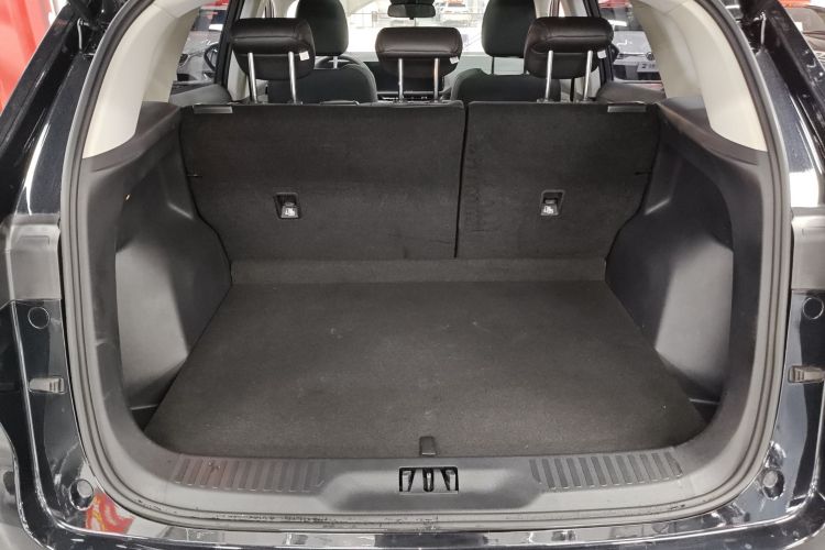 福特 领睿 2023款 EcoBoost 170 铂领型机舱底盘23