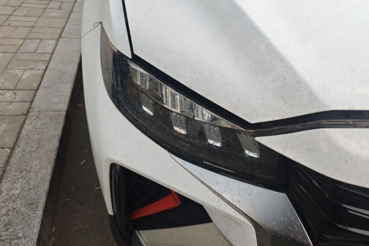 吉利汽车 2022款 博越X 1.8TD DCT智慧型车身外观8