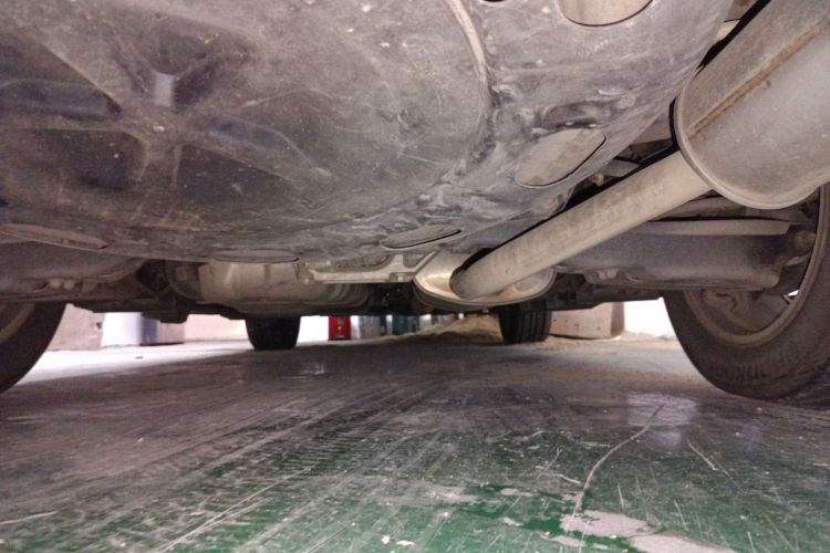 丰田 汉兰达 2015款 2.0T 四驱豪华版 7座局部细节9009