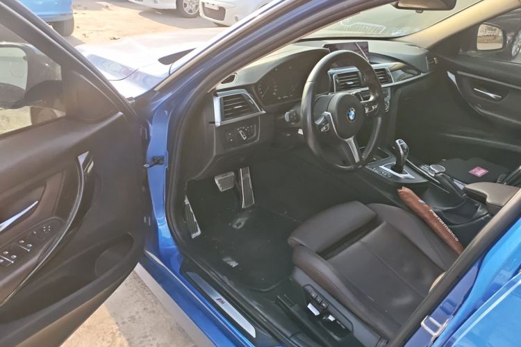 宝马3系 2019款 320Li M运动套装中控内饰20