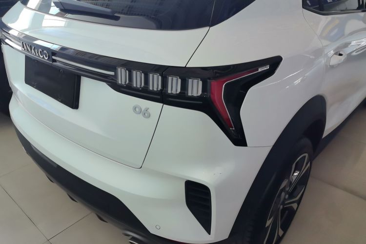 领克06 2023款 Remix 1.5T 劲Halo车身外观9