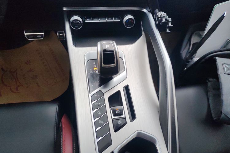 吉利汽车 缤越 2020款 PRO 260T DCT骑士中控内饰18