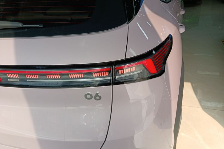 领克06 2025款 Shero 1.5T 紫色特别版车身外观6006