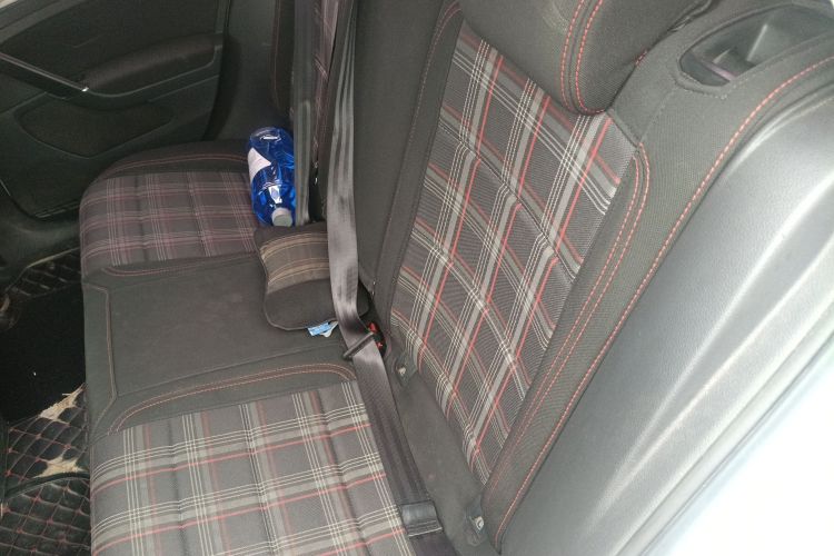 大众 高尔夫 2016款 230TSI 手动舒适型中控内饰21