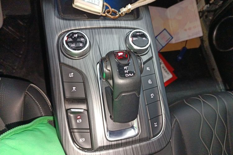 坦克300 2021款 越野版 2.0T 挑战者中控内饰18