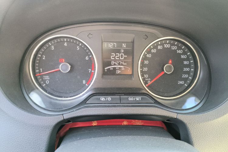 大众 Polo 2016款 1.6L 自动舒适型中控内饰14