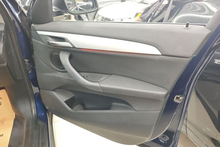 宝马X1 2019款 sDrive20Li 领先型中控内饰7005